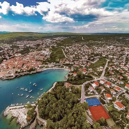 3 Bedroom Awesome In Apartmán