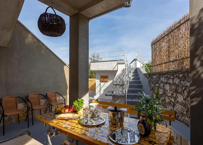 Apartman 3 Bedroom Awesome In