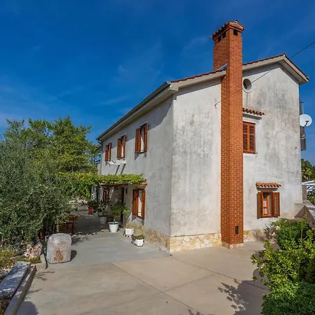 3 Bedroom Awesome In Lejlighed