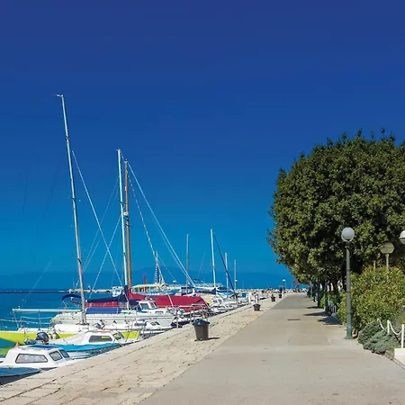 3 Bedroom In Διαμέρισμα *