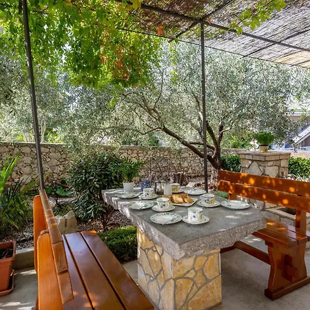 3 Bedroom In Διαμέρισμα