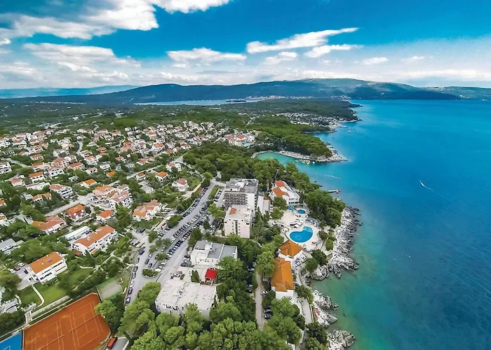 3 Bedroom Awesome In * Malinska